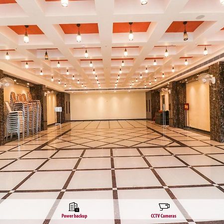 Oyo Flagship 69860 Mastana Palace Hotel Varanasi Luaran gambar