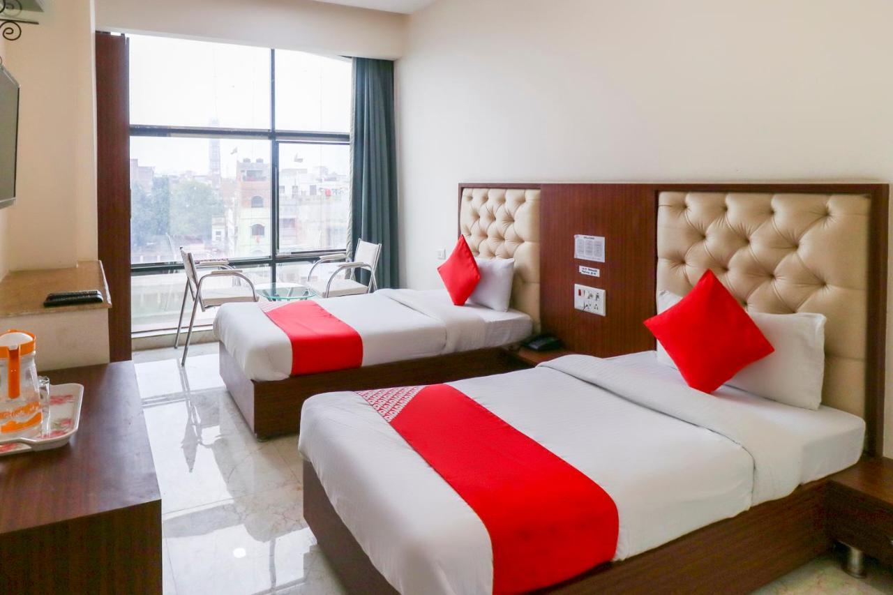 Oyo Flagship 69860 Mastana Palace Hotel Varanasi Luaran gambar